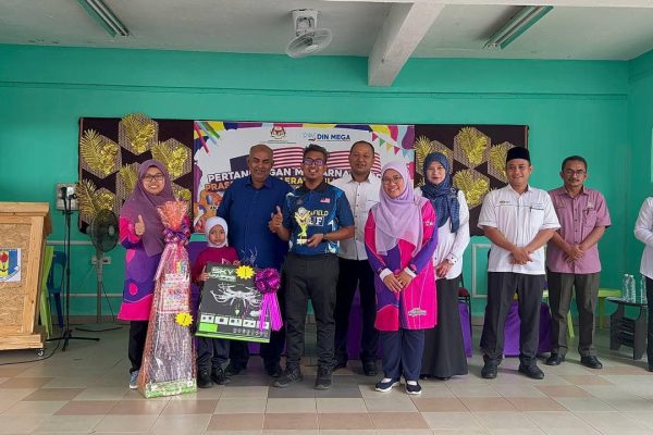 csr-din-mega-sekolah-ogos-2024 (3)